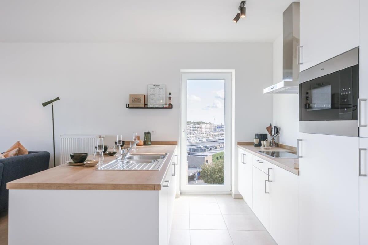 Huswell - Lovely New Apartment At The Harbor + Parking Брюгге Экстерьер фото